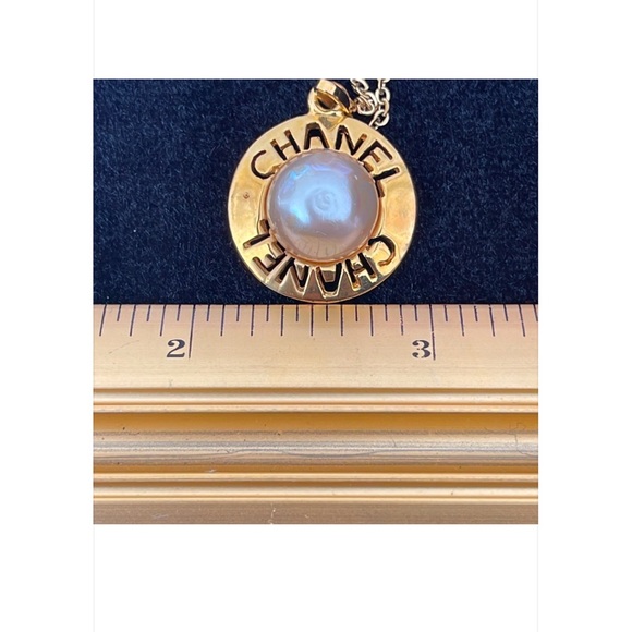 Chanel round pearl calluses charm chain necklace - Picture 6 of 6